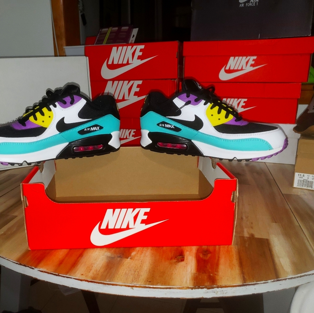 Airmax 90 essentials new in box